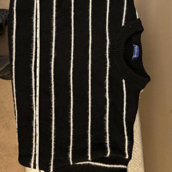 Men's Vintage Striped Pullover Sweater US Size M 23" Wide/ Black NWOT - Picture 3 of 4